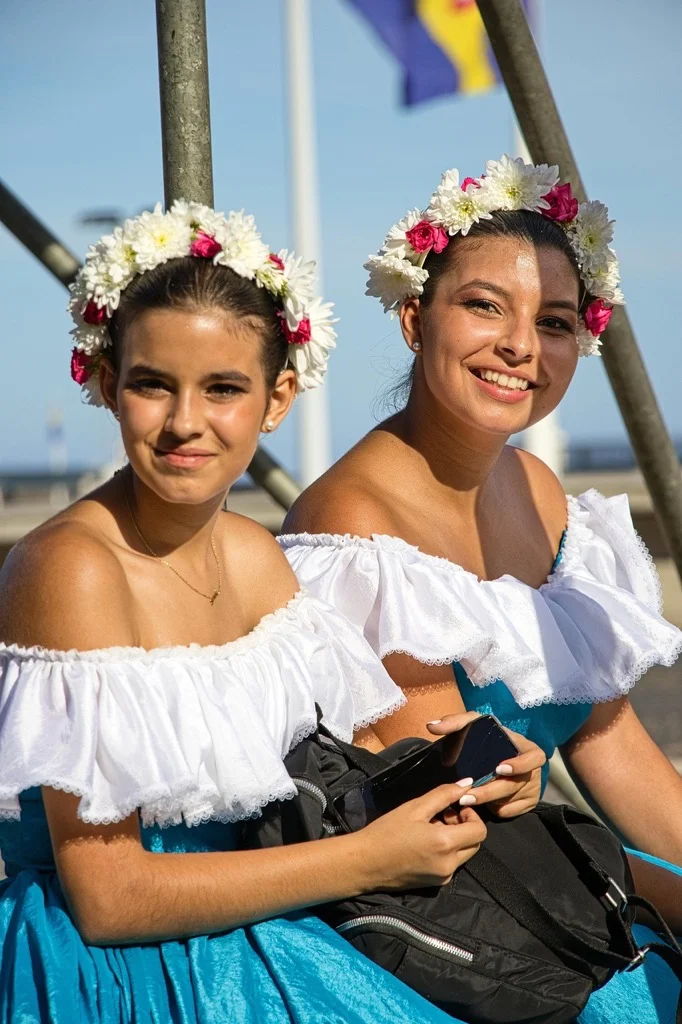 Femmes pour la fête des fleurs à Madère