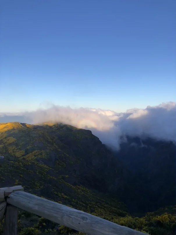 Lever du soleil à Pico Ruivo à Madère